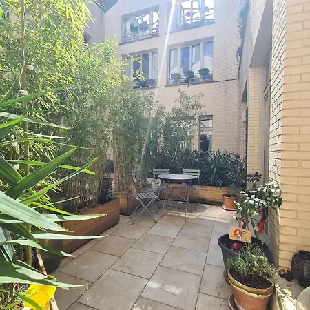Beautiful Spacious Loft In The 20th *